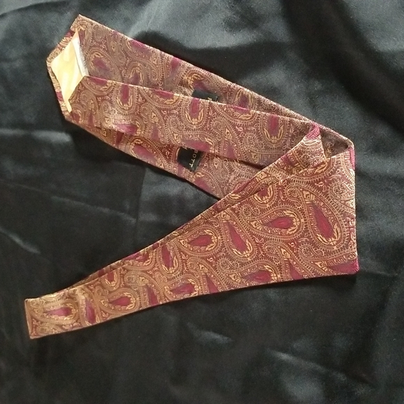 Robert Talbott tie - Picture 7 of 11